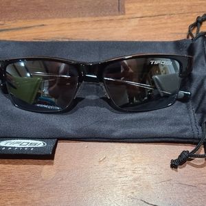 Tifosi Optics Black Men's Sunglasses